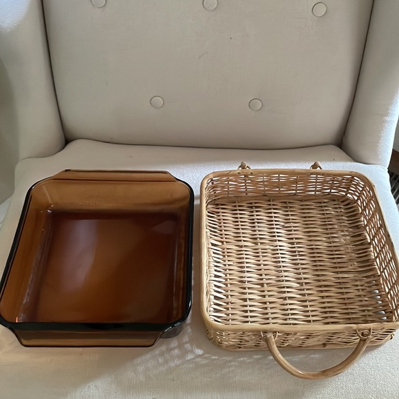 Anchor Hocking Amber Fire King Square Casserole Dish with Basket - Picture 7 of 10